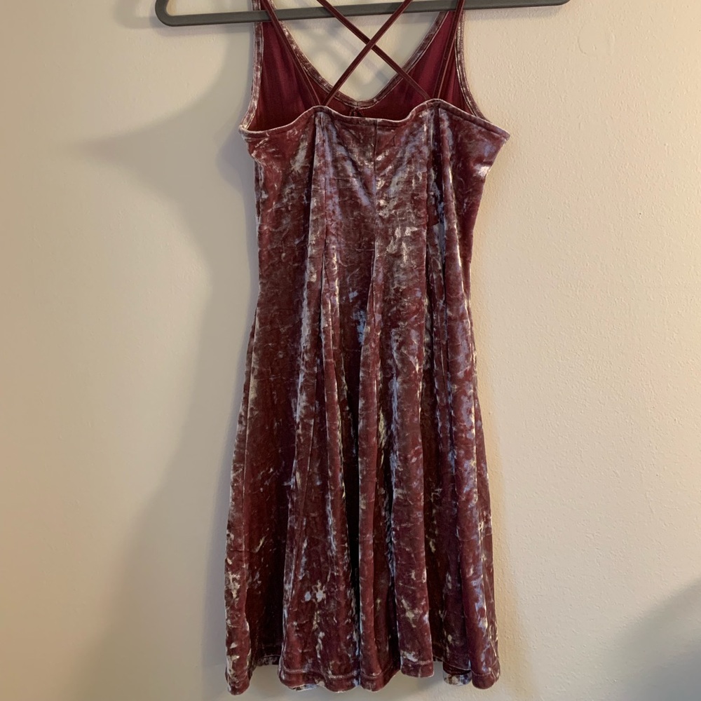 American Eagle AEO Mauve Crushed Velvet Mini Dress - Picture 3 of 4